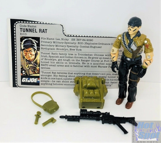 1987 Tunnel Rat Weapons and Accessories