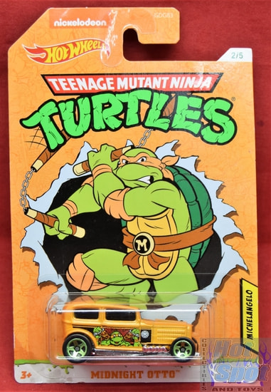 TMNT Michelangelo Midnight Otto 2/5