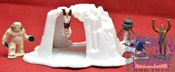 1982 Hoth Wampa Cave Parts