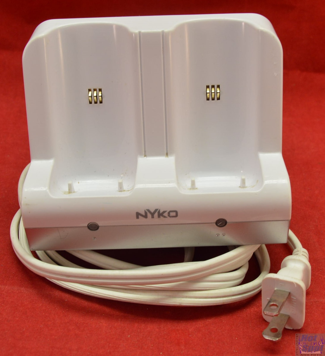 Hot Spot Collectibles and Toys Wii Nyko Wireless Remote with White